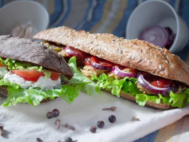 фуд фото 2 бутерброда