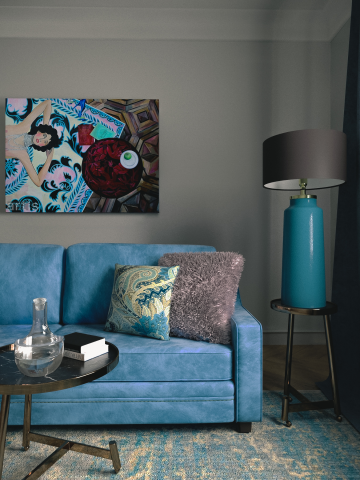 Гостиная с голубым диваном