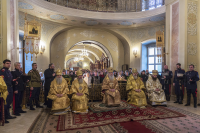 Служба в храме