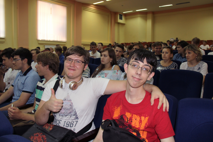 Прошло собрание с зачисленными абитуриентами факультета КНиИТ