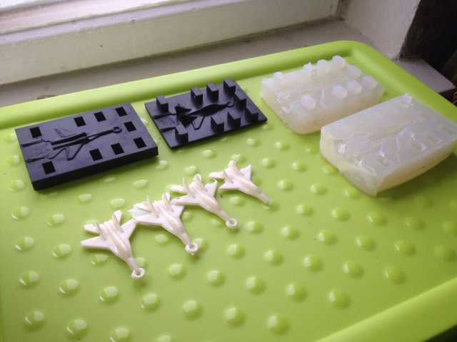 Образцы брелка МИГ 35