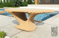 Обеденный стол