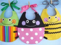 Слюнявчик для новорожденных (копирайт по ключам)