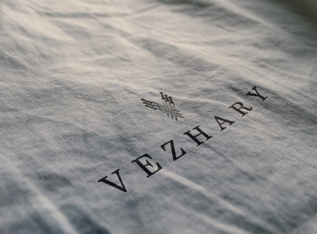 Логотип Vezhary