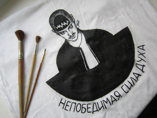 Роспись на футболке "Непобедимая сила духа"