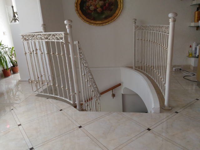 "Трудная" лестница