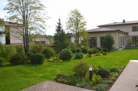 Частный участок в коттеджном поселке Madison Park (лето)