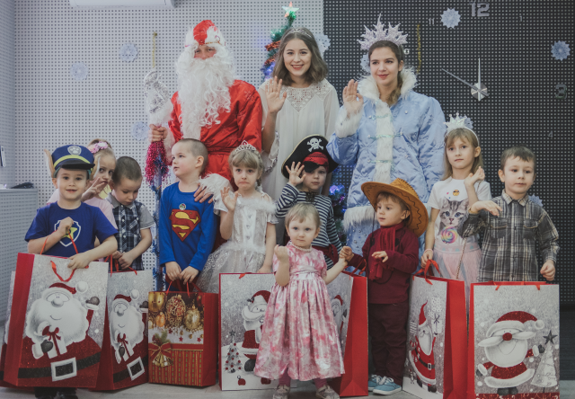 Новогодний праздник