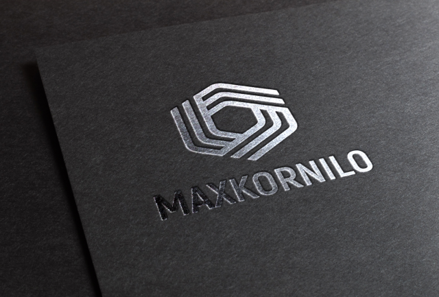 Видеограф Maxkornilo: логотип