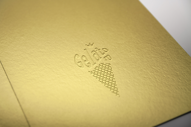 Logo design for the ice-cream cafe "Gelatoro"