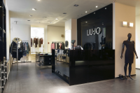 Магазин “LIU-JO”