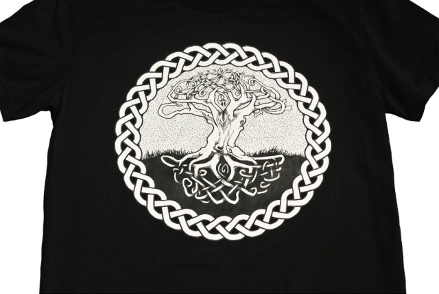 Принт на футболку. Древо Иггдрасиль