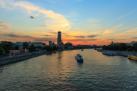 Москва-река. Вид на Дом Музыки