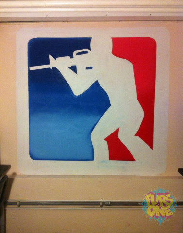 Нанесение логотипа "Counter-Strike" в компьютерном клубе "Skill"