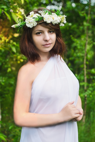 Девушка