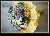 Свадебный букет из брошек