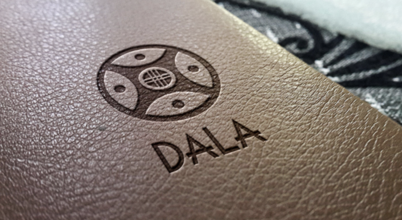 Логотип для сувенирного магазину DALA