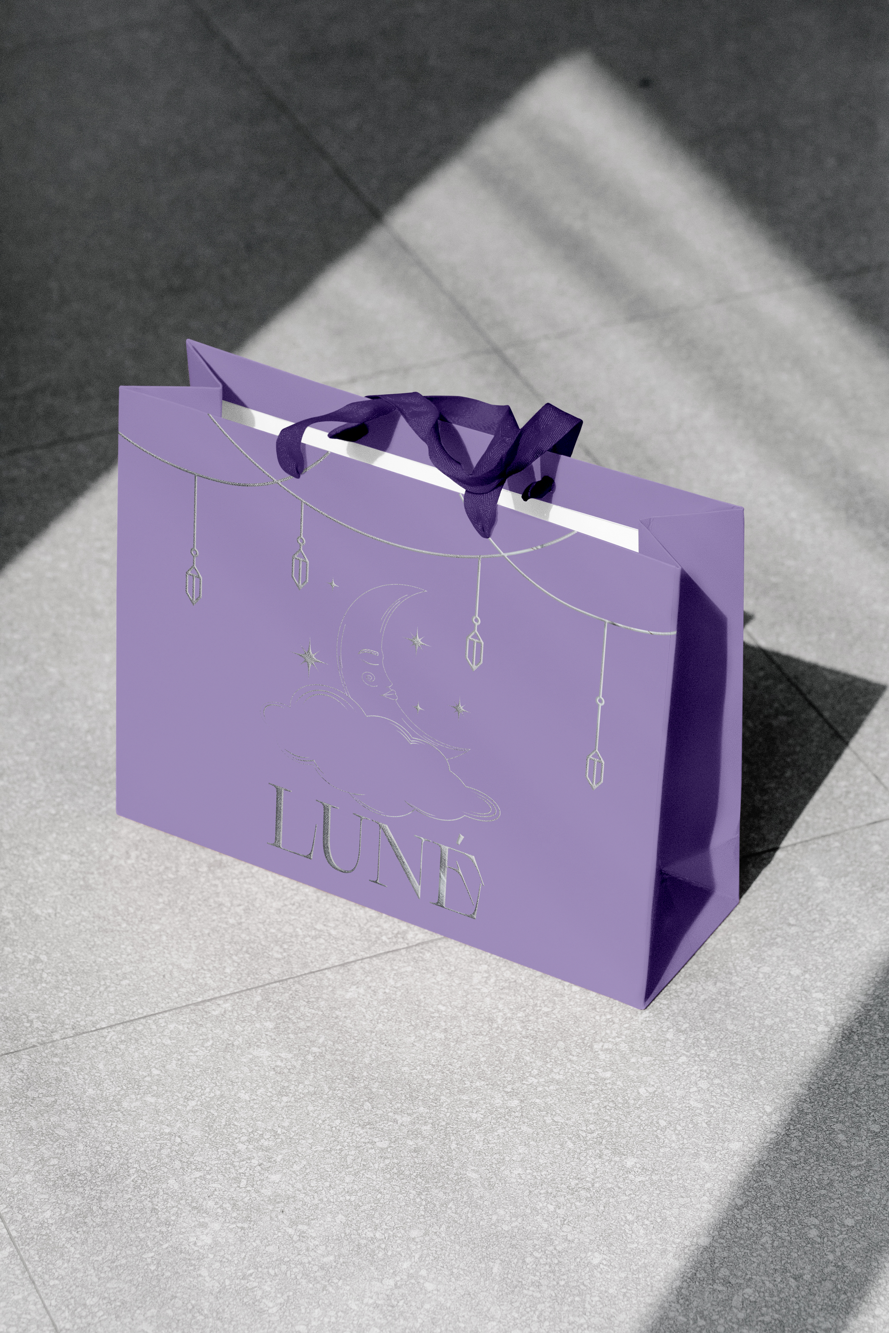 shopping_bag_on_street_mockup.jpg