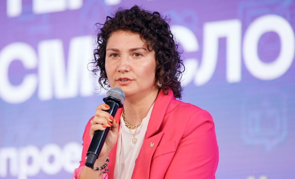 Как эксперт по публичным выступлениям увеличила стоимость программы в 5 раз и заработала 348 000 ₽ за первые продажи