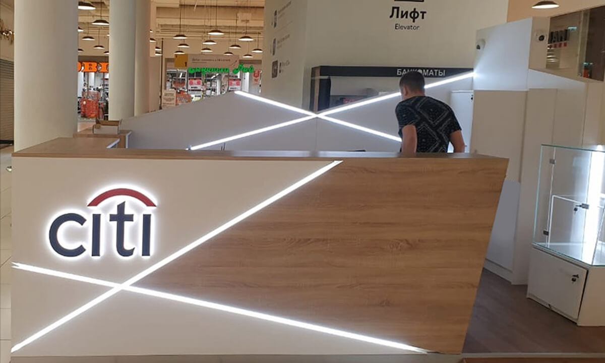 Стойка Ситибанк Авиапарк 2.jpg