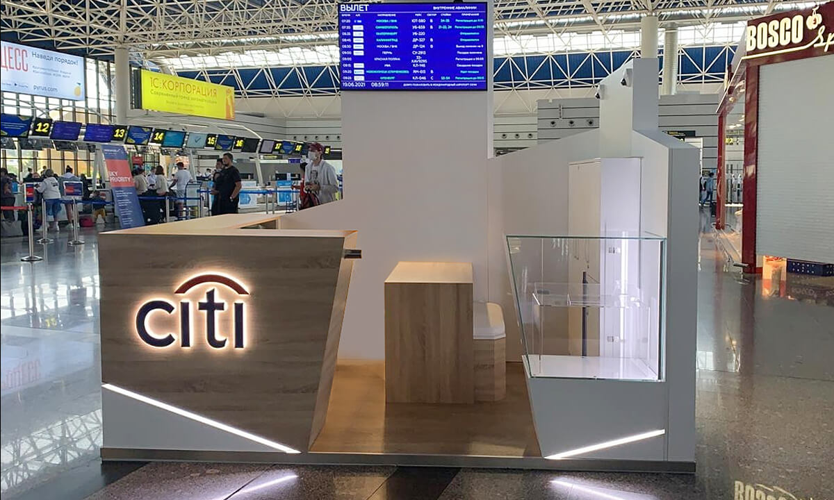Стойка Ситибанк Сочи 1.jpg