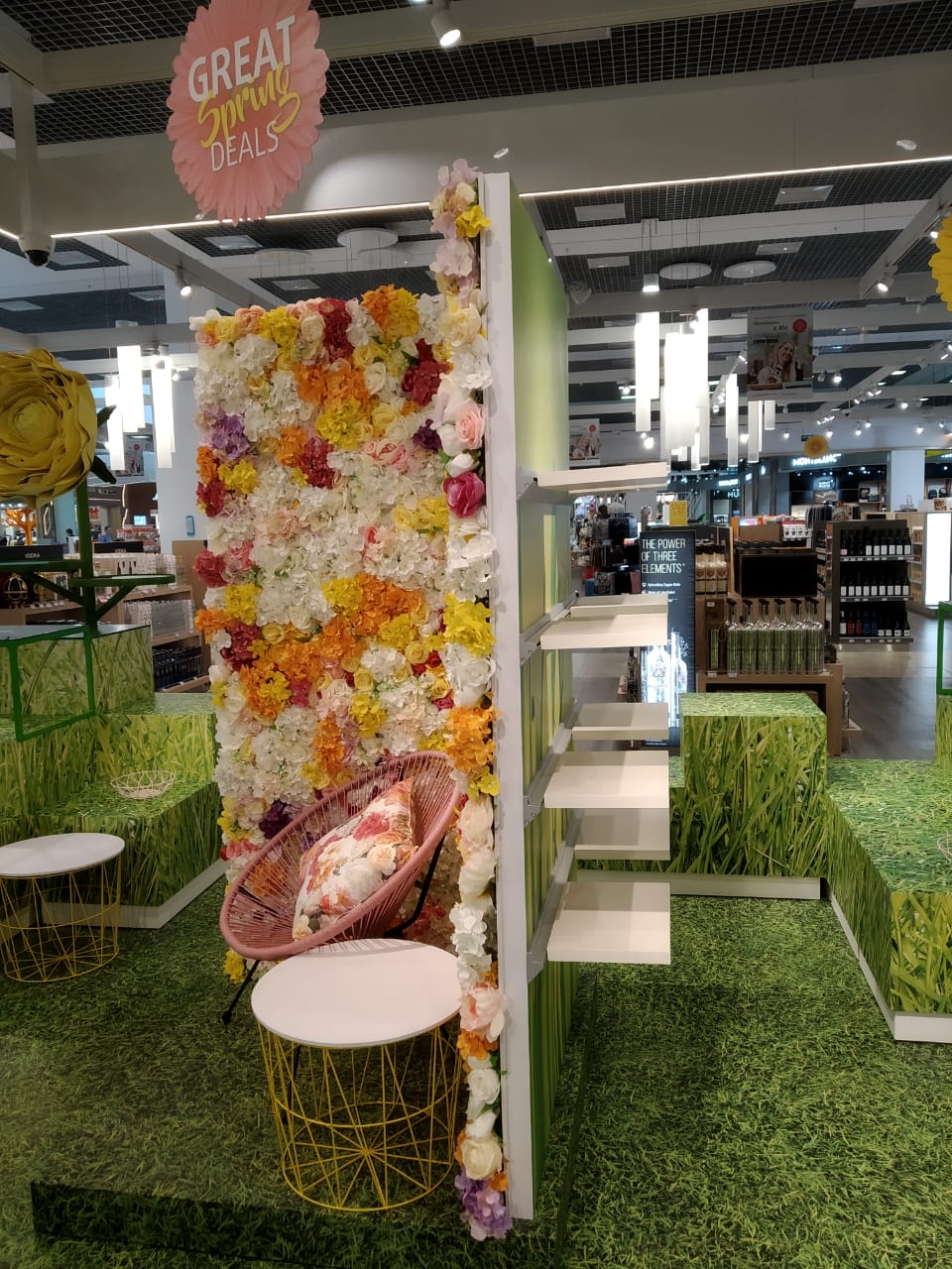 Фотозона цветы.jpg