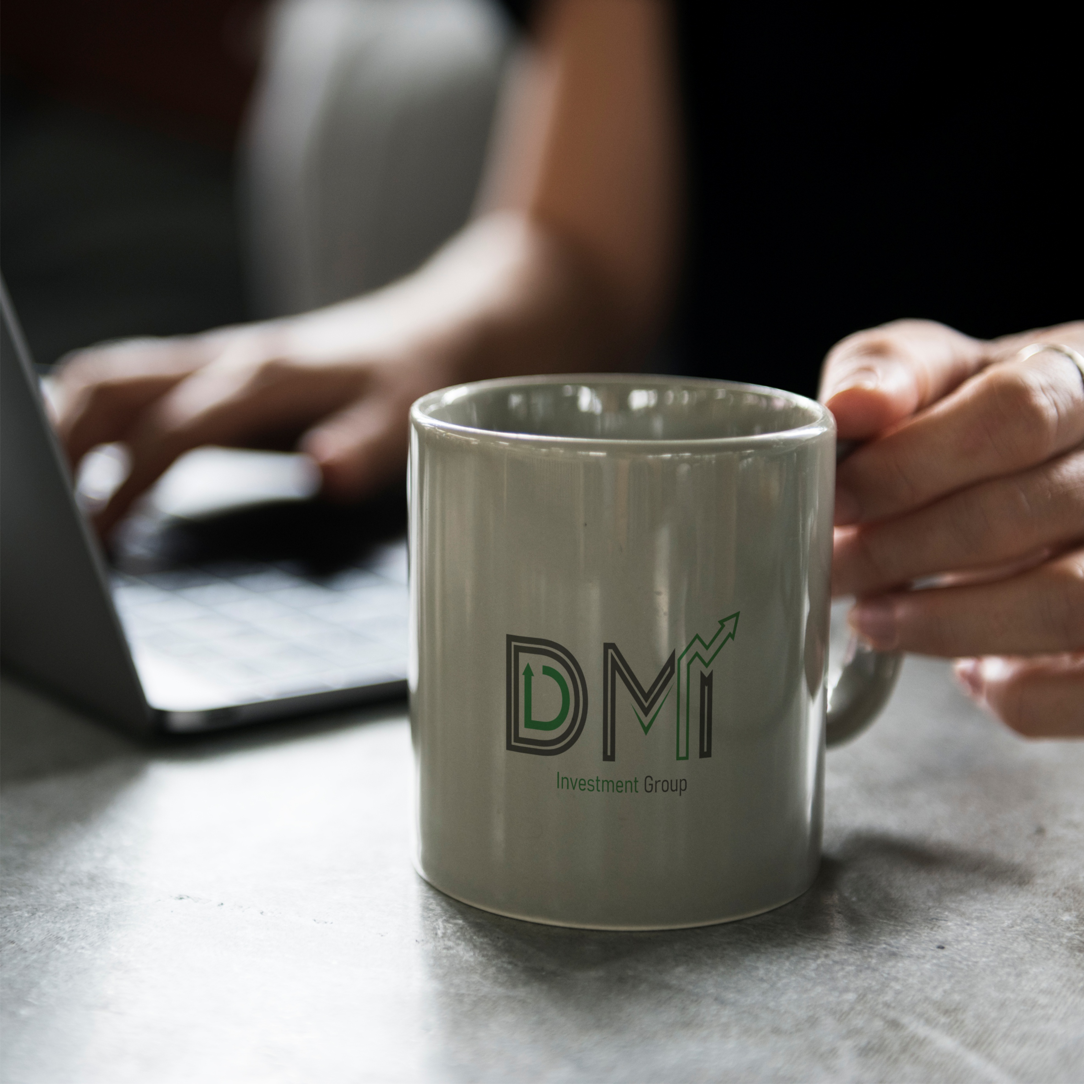 dmi invest  3.jpg