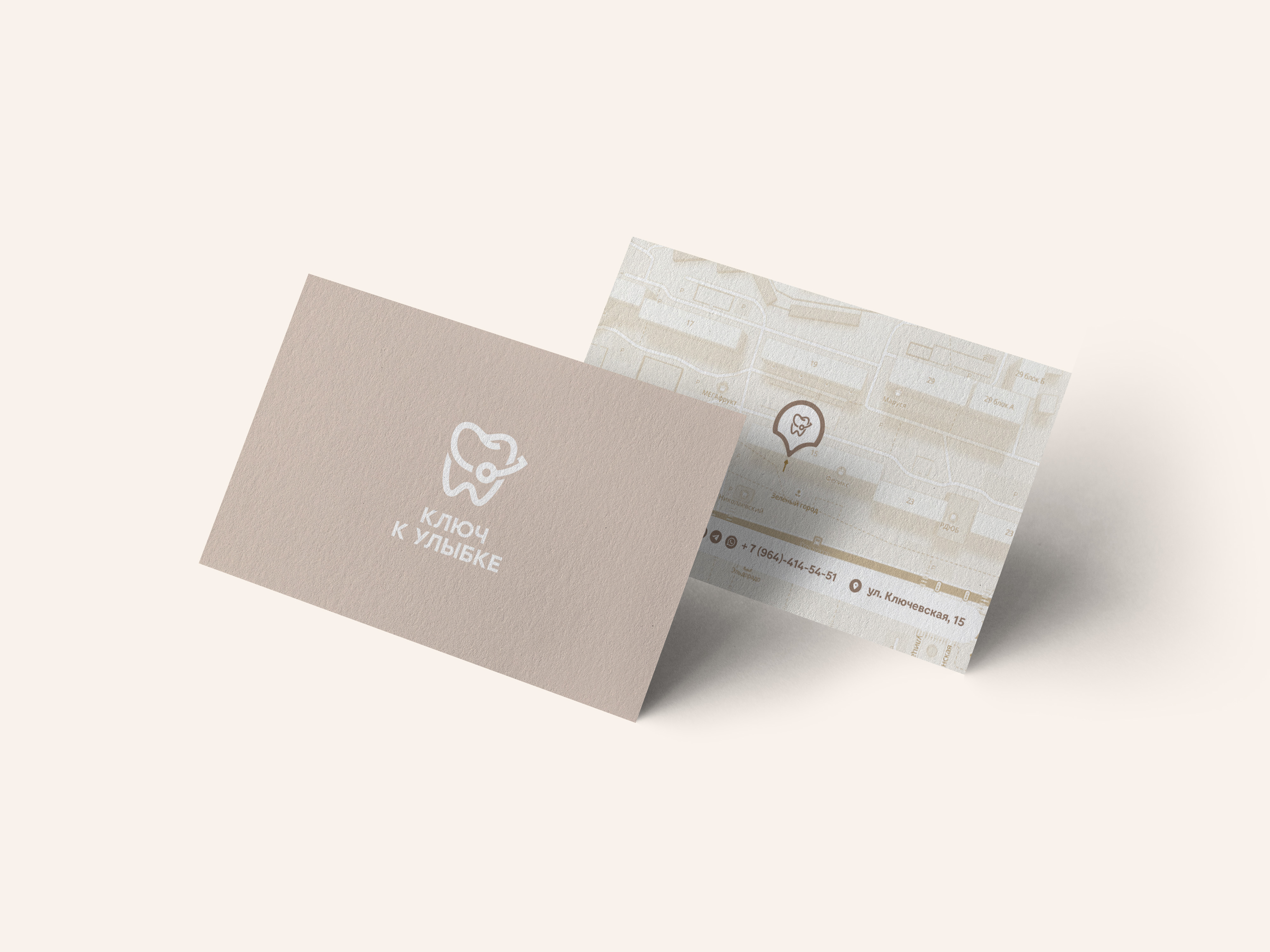 Free-White-Business-Card-template-&-Mockup-PSD.jpg