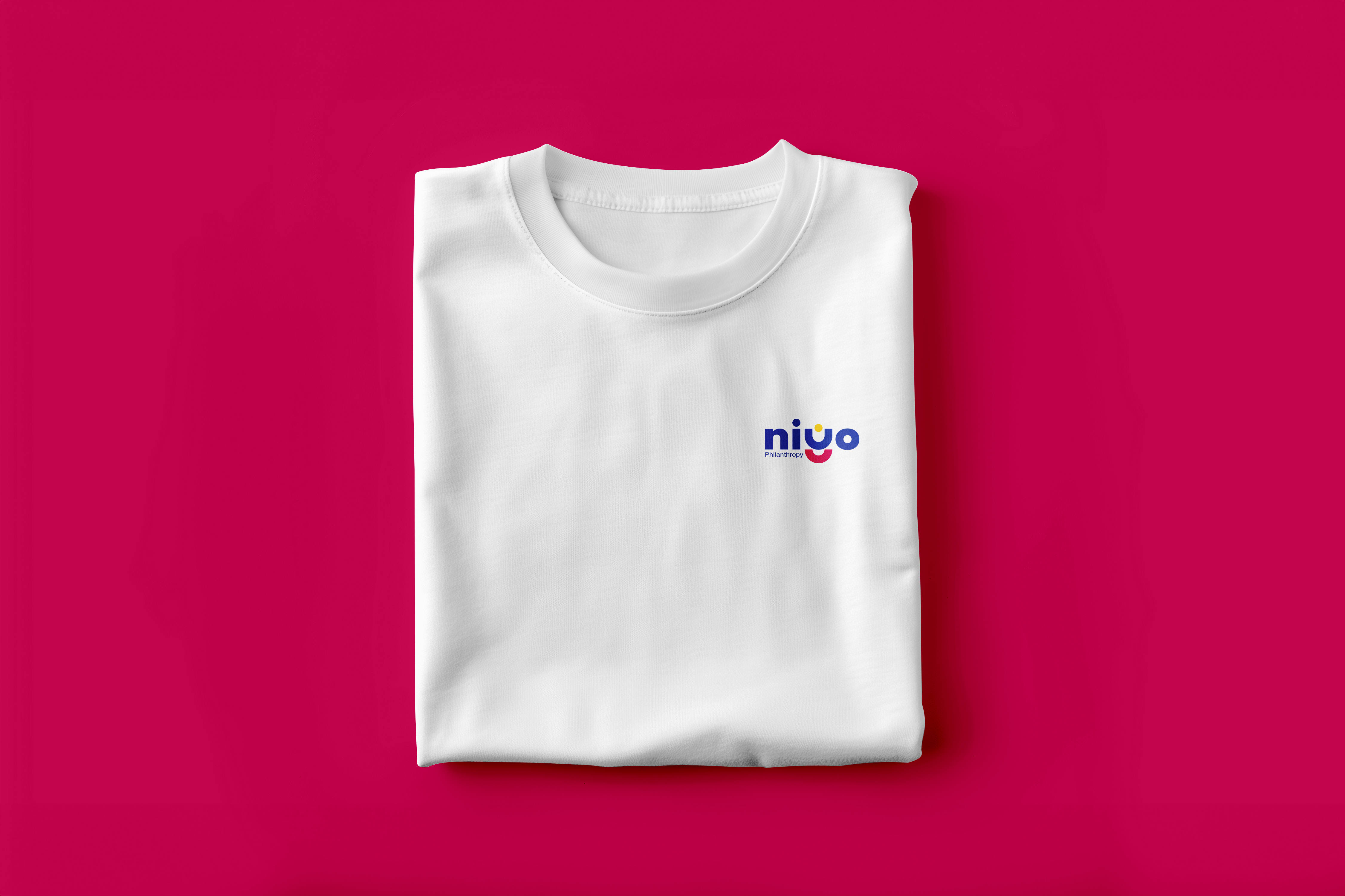01_Free_Folded_T_Shirt_Mockup.jpg