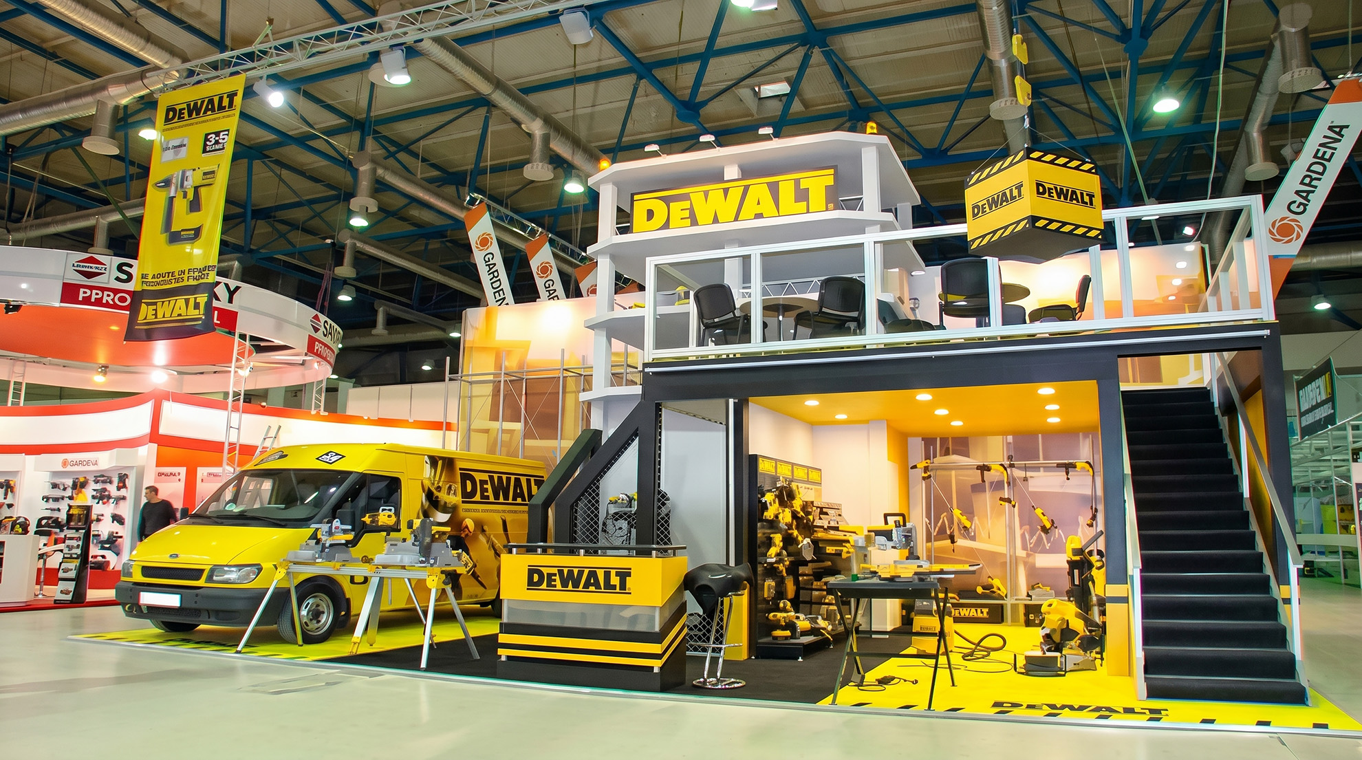 dewalt_30.jpg