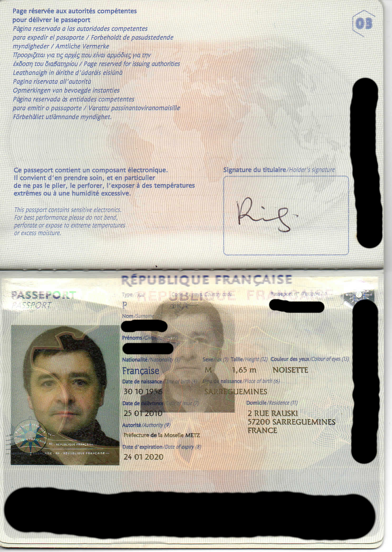 Passport FR.jpg