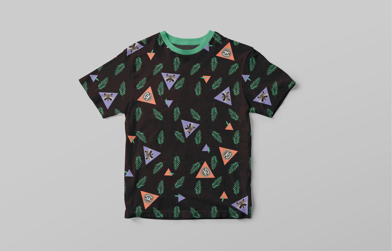 Мокап футболка Енот и ленивец.jpg