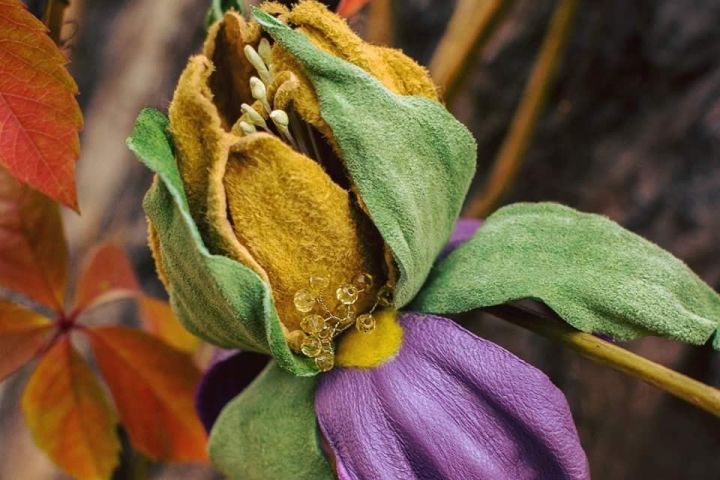 Брошь-ирис из кожи, ручной работы - 1391290