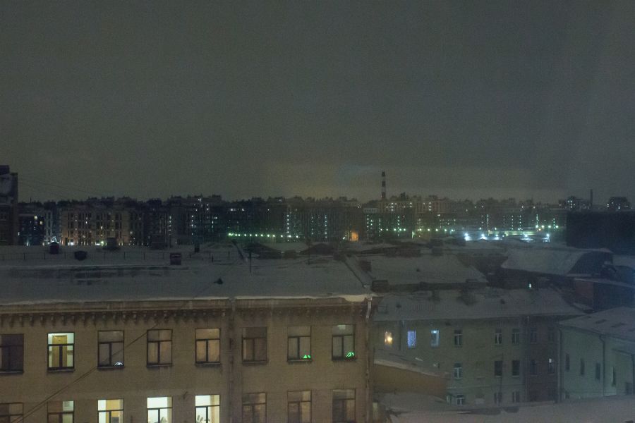 Продаю: Россия, Санкт-Петербург, ночные крыши города, зима -   товар id:8914