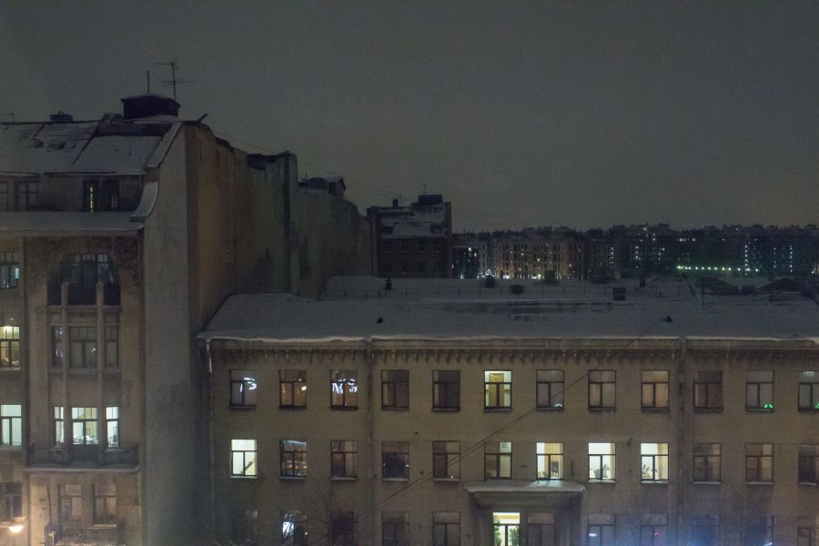 Продаю: Ночные крыши города, темное небо над городом, Санкт-Петербург, Россия -   товар id:8915