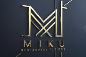 a-3d-render-of-a-luxurious-and-elegant-restaurant--1DAIuY0zT6ebq