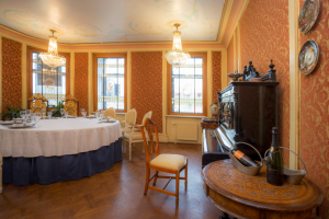 Вип зал в ресторане