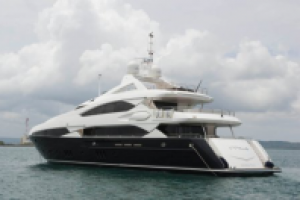 Камео Роберта Брэйсвейта и самая зрелищная в истории 007 погоня