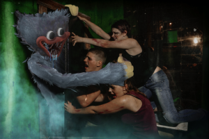 Обработка фото и добавление персонажа "хагги вагги"