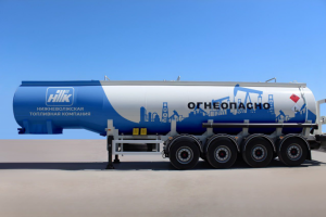 Фирменный дизайн прицепа для топливной компании 1 расцветка