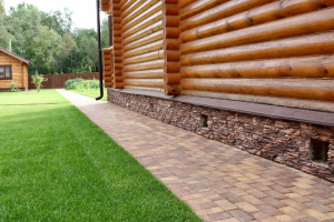 Как залить бетонную отмостку вокруг дома своими руками