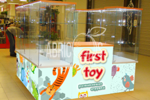 Торговый островок "FIRST TOY"