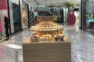 Торговый стенд LA BLUME фото по факту