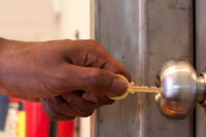 SEO-статья на тему: "Сломался ключ в замке".