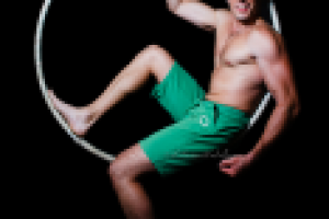 Профессиональная фотосъёмка на пилоне и воздушном кольце