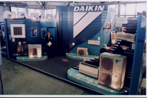 Дизайн выставочного стенда .С.-Петербург    Бренд Daikin.2001 г.