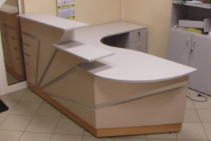 Дизайн и реализация ресепшн для офиса в С.-Петербурге. 2003 г. 2