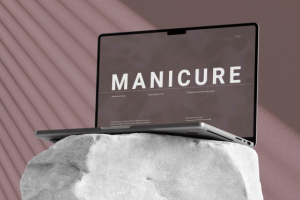 Лендинг для курса по маникюру