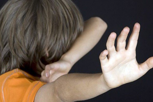 Насильственные действия в отношении несовершеннолетних