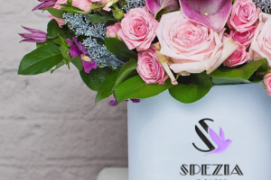 логотип для салона цветов